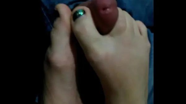 Pokaż filmy z Footjob and Toejob With Green Toenail Polish jazdy