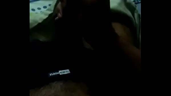 Zobraziť videá zo služby Hairy Enjoying Hot