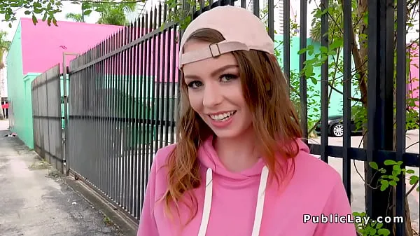 Visa Teen and fucking in public drive-videor
