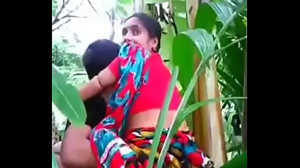 Tampilkan Aunty sex with neghibour video berkendara