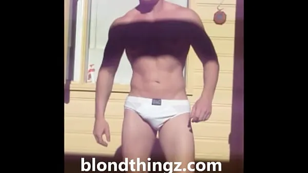 Mostrar Fit sexy Boy Underwear Fetish Bulge Briefs Flexión lateral Aussie Dude vídeos de conducción