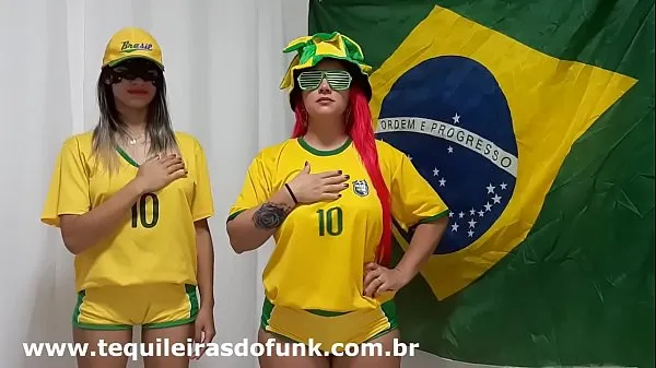 Zobraziť videá zo služby Débora Fantine and Tequileira Misteriosa dancing Funk from the Brazilian Anthem