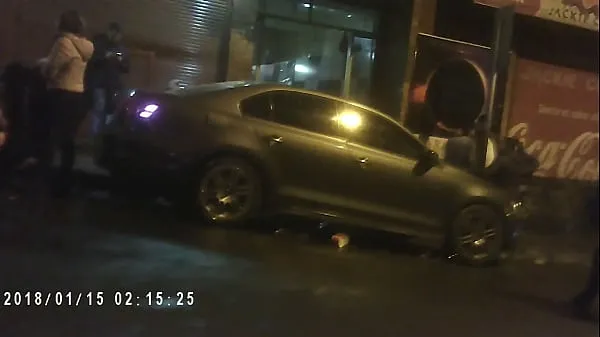 Zobraziť videá zo služby Asshole pissing spy rich ass up