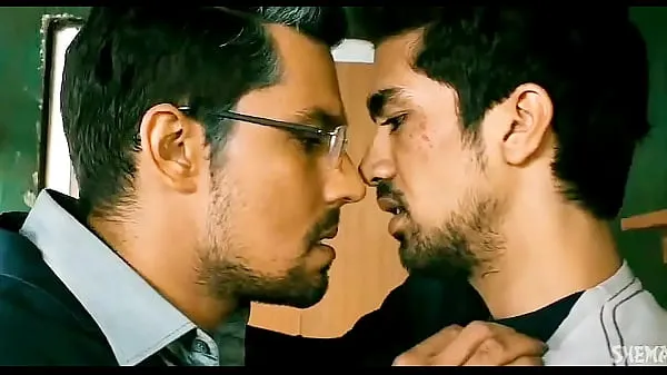 Afficher Bollywood acteur Randeep Hooda Hot Gay Kiss vidéos Drive