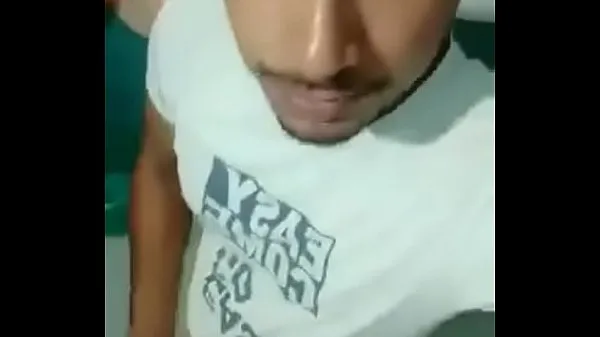 Zobraziť videá zo služby Hot Desi boy compilation