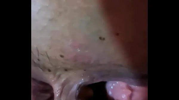 Mostra Scopata deliziosa con buchi e gambe spalancatevideo di guida