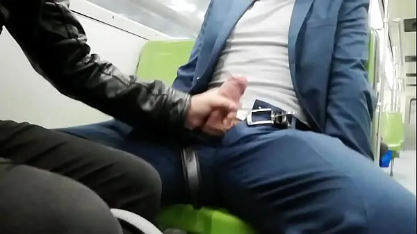 Mostrar Cruzando no metrô com um garoto envergonhado vídeos do Drive