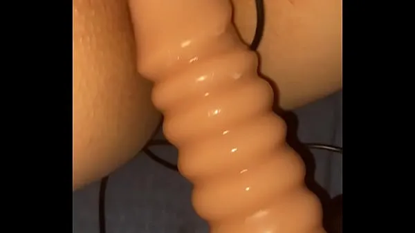 Näytä Cumming with dildo and vibrator ajovideota