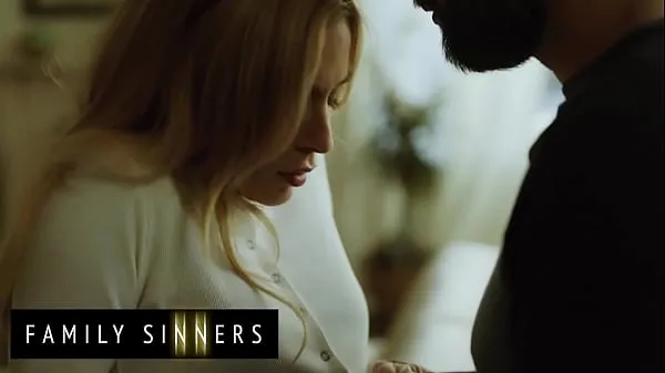 Rough Sex Between Stepsiblings Blonde Babe (Aiden Ashley, Tommy Pistol) - Family Sinners Drive-videók megjelenítése