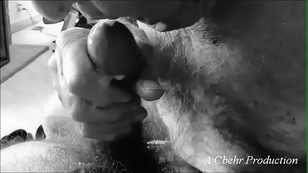 Toon Cbehr "Slow motion cum shots with Grandpa Grizz Drive-video's