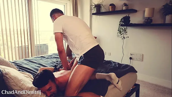 strugglefuck dom top ties up friend and barebacks his holes ड्राइव वीडियो दिखाएँ