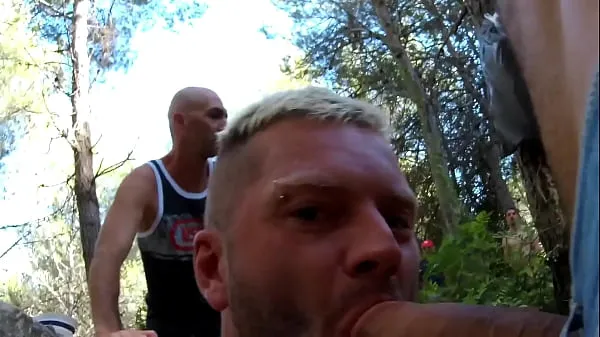 Homosexuell öffentliches extremes Cruising Sitges | 2020 mit Vadim Romanov HUGE Dick Creampie Bareback Fremde im Freien KOSTENLOSES VOLLSTÄNDIGES VIDEOFahrvideos anzeigen