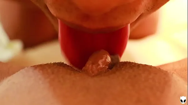 Show Close up Pussy Eating Big clit licking until Orgasm POV Khalessi 69 drive Videos