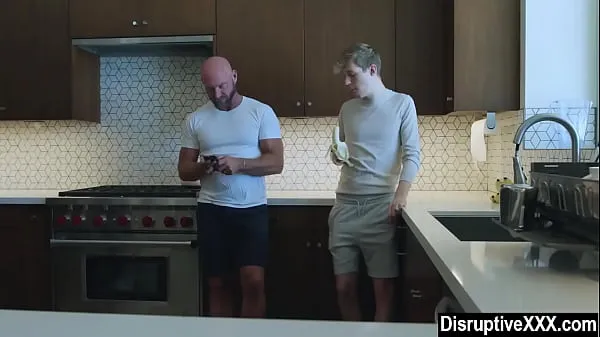 Vis Young gay boy is in love with his step daddy drevvideoer