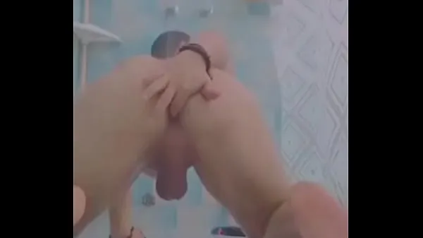 Hiển thị I finger myself while I bathe and masturbate video trên Drive