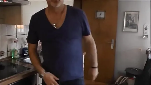 Zobraziť videá zo služby This German slut wants hot cum in her tight pussy