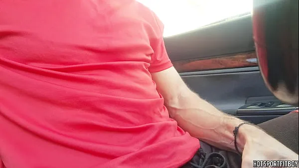 แสดง Public Car Parking: Big Cock Guy Almost Gets Caught Masturbating วิดีโอขับเคลื่อน